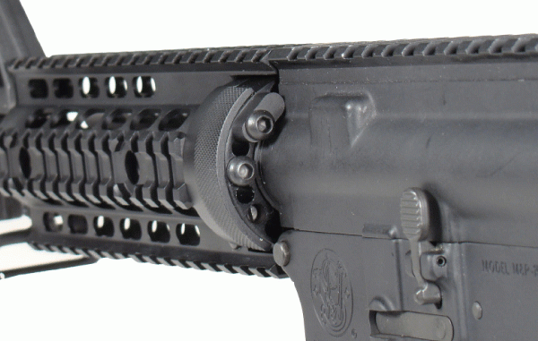 UTG Pro Free Float 4-fach Picatinny Vorderschaft für AR-15