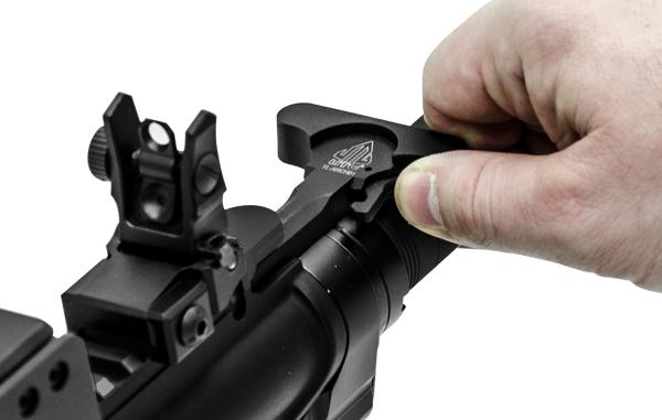 UTG Standard Ladehebel für AR-15